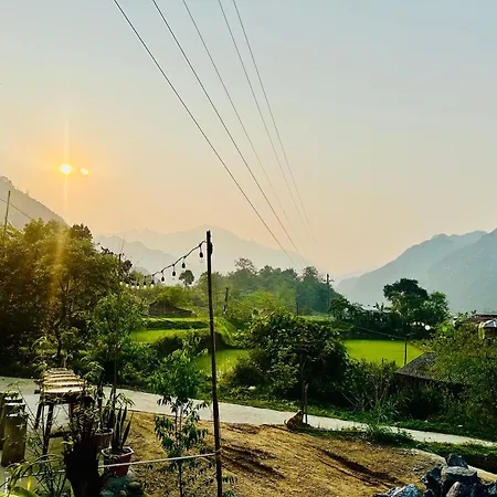 Du Gia Field View Homestay Làng Cac Exterior photo