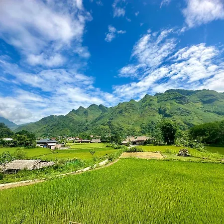 Du Gia Field View Homestay Làng Cac Exterior photo