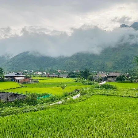 Du Gia Field View Homestay Làng Cac Exterior photo