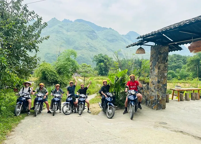 Du Gia Field View Homestay
