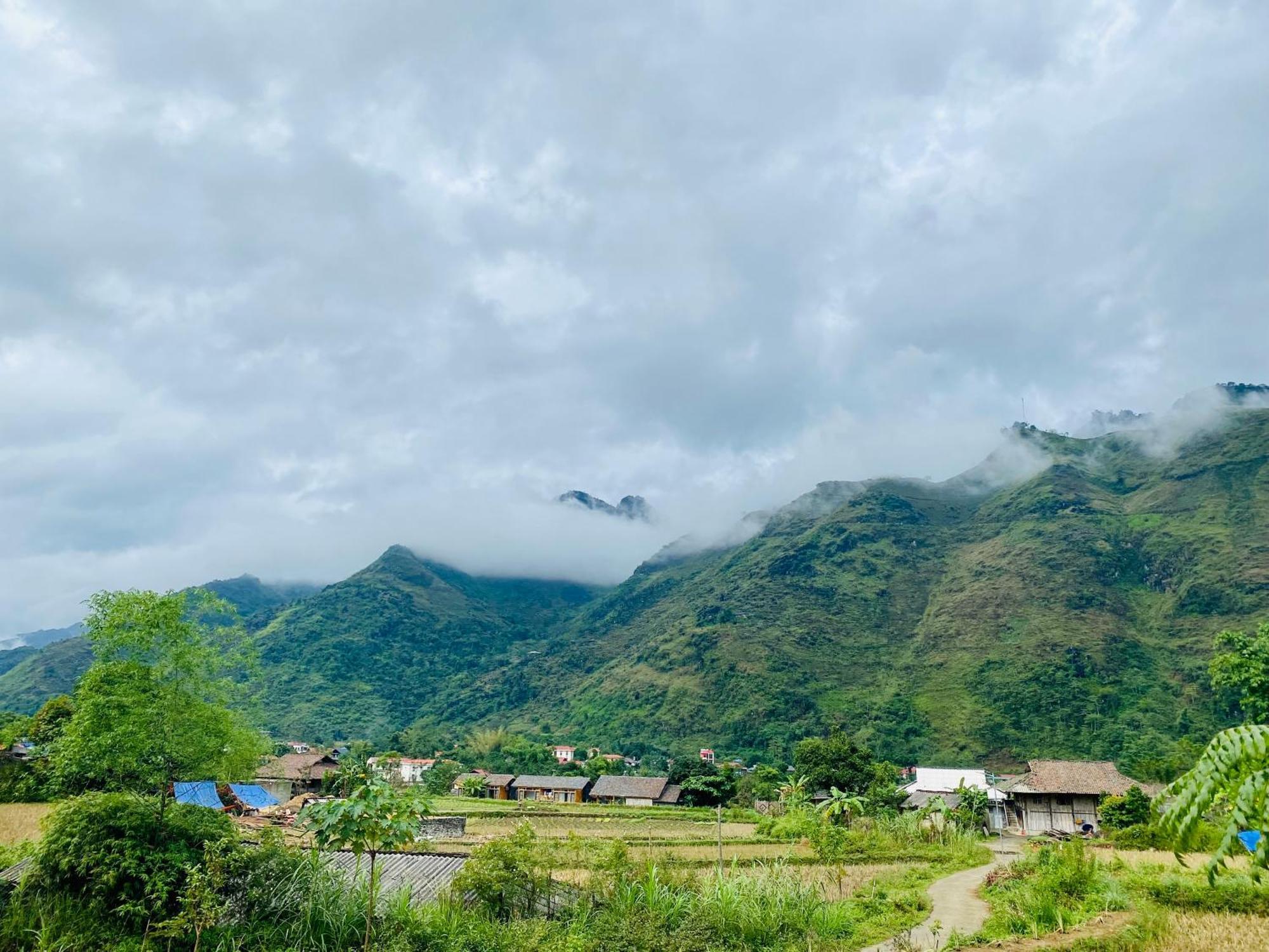 Du Gia Field View Homestay