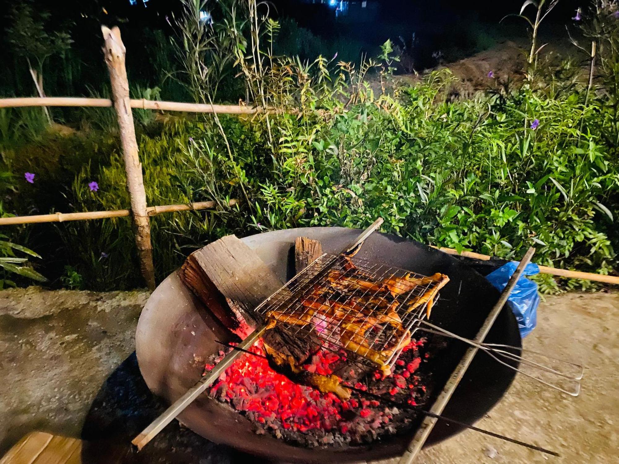 Du Gia Field View Homestay